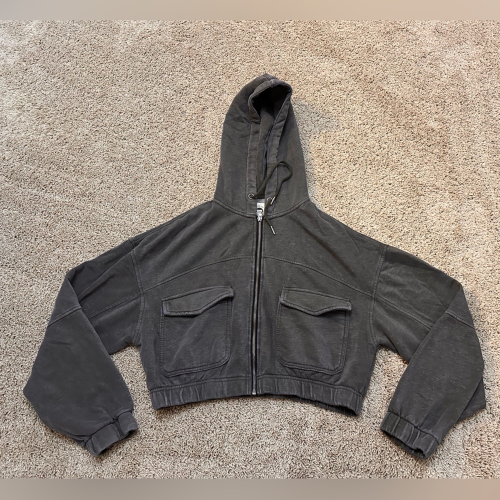Urban Outfitters cropped hoodie - Picture 2 of 4